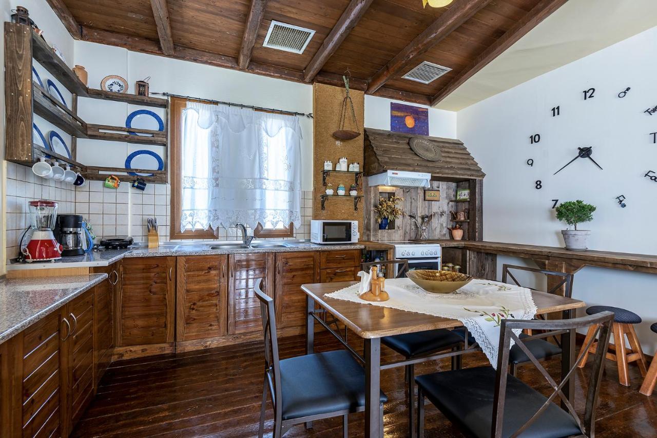 Вилла Selana House With Outdoor Pool Мастихари Экстерьер фото