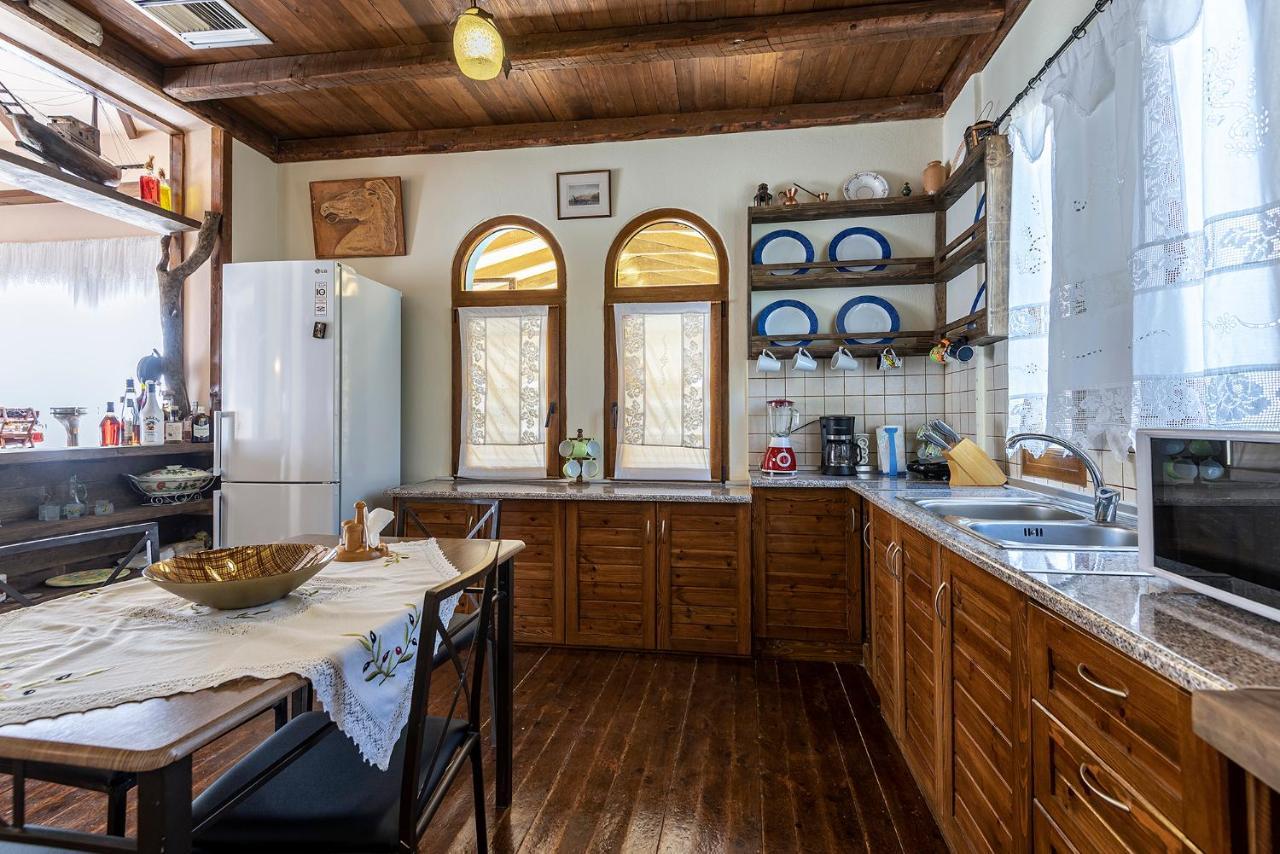 Вилла Selana House With Outdoor Pool Мастихари Экстерьер фото