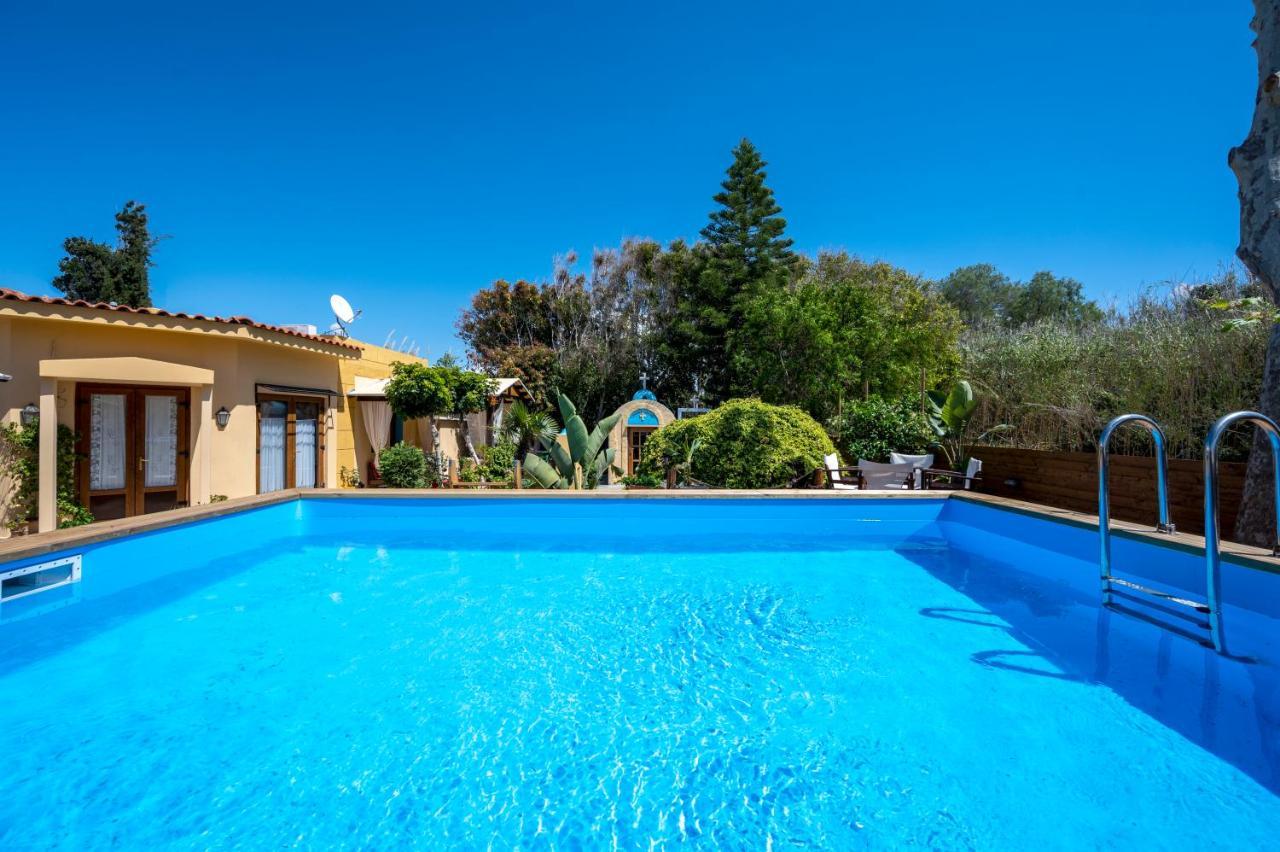 Вилла Selana House With Outdoor Pool Мастихари Экстерьер фото